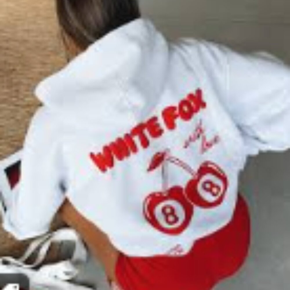 ISO WHITE FOX HOODIE (DO NOT BUY)